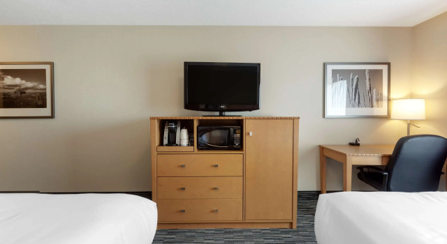 Четырёхместный номер Standard Best Western Grande Prairie