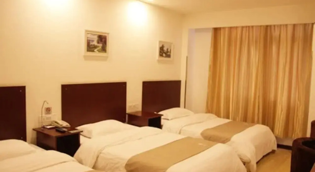 GreenTree Alliance Jinan Licheng Town Yaohua Road Yaoqiang Airport Hotel