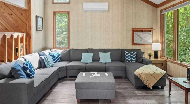 Harmony Ridge by Avantstay Fireplace, Large Deck & Forest Views, Boek Vakantiehuis Holiday Poconos Verenigde Staten