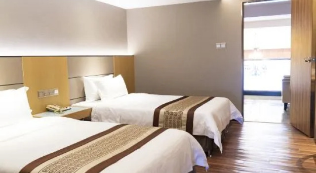 Люкс Дуплекс с 3 комнатами Sky Mall Hotel