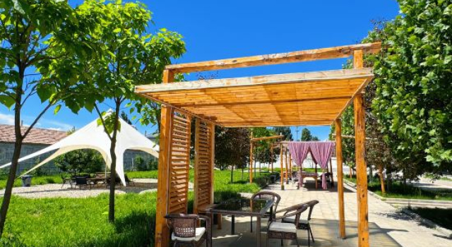 Chaoju Boutique Guesthouse, Boek Boutique Hotel Tekes Xinjiang