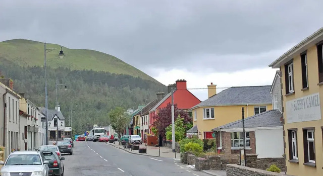 Glenbeigh Holiday Cottage - Tigin Mamo by Trident Holiday Homes, Buchen Sie Ferienhaus Glenbeigh Ring of Kerry