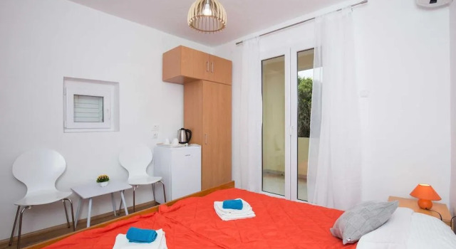 Rooms Vlaho, Забронировать Отель Отели Дубровника 3 звезды, рядом с Пляж Колорина, 3*