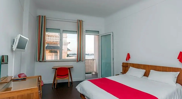 Le Trident Thyrs, Rezerwuj Hotel Royan Côte de Beauté