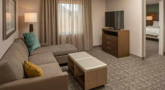 Четырёхместный номер Standard c 1 комнатой Staybridge Suites - Hillsboro North by IHG