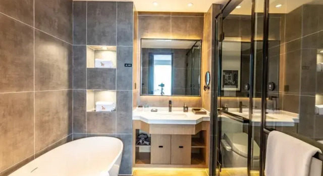 Deluxe suite GreenTree Eastern Hotel Suzhou Dushu Lake Yinshan Lake Guoyuan Road Metro Station