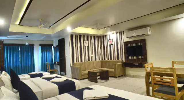 Hotel Royal King, Rezervovat Hotel Hotely v Gujarat s parkováním, Parkování