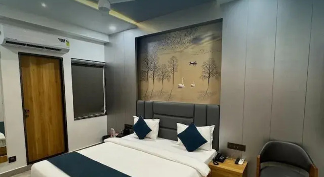 Hotel The Premier Dwarka