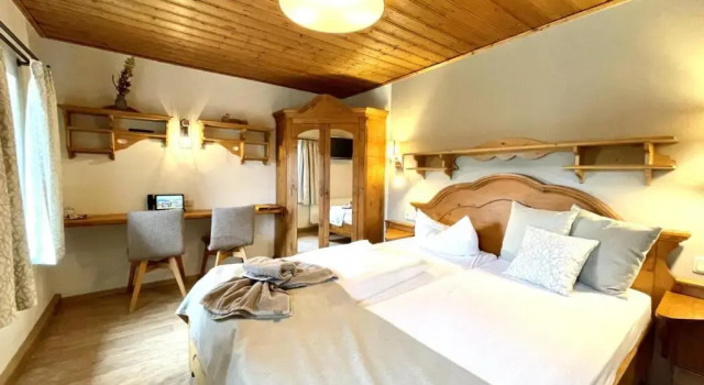 Naturhotel Gasthof Bärenfels, Забронировать Отель Отели Альтенберг с парковкой, Парковка