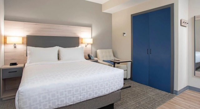 Номер Standard Candlewood Suites - Guadalajara Galerias by IHG