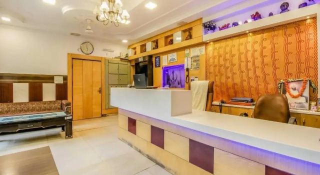 Glow inn hostel