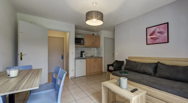 Апартаменты Comfort Aparthotel Divonne LOrée du Parc