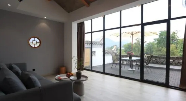 Двухместный люкс Business с красивым видом из окна East Garden Boutique Hotel