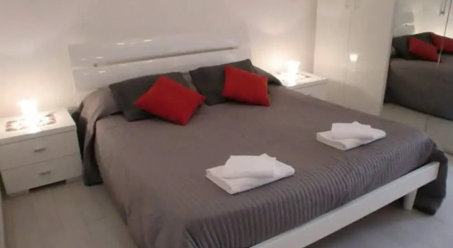 Апартаменты с 3 комнатами Grimaldi Apartments - Jolie