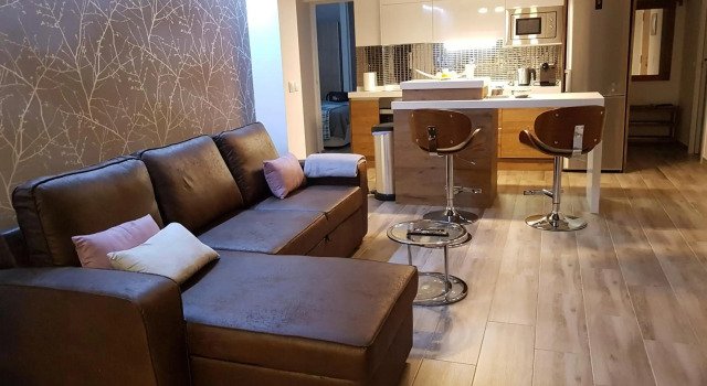 Apartament Los Planetas, Prenota Appartamento Hotel a Pamplona con parcheggio, Parcheggio