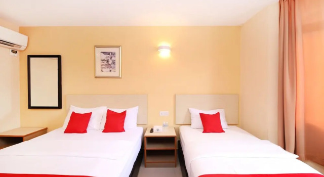 Люкс Superior Super OYO 635 Seven Days Hotel