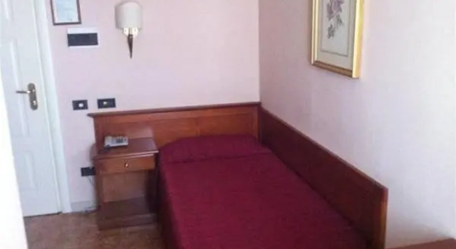 Hotel Impero, Забронировать Отель Отели Брешиа 3 звезды, 3*