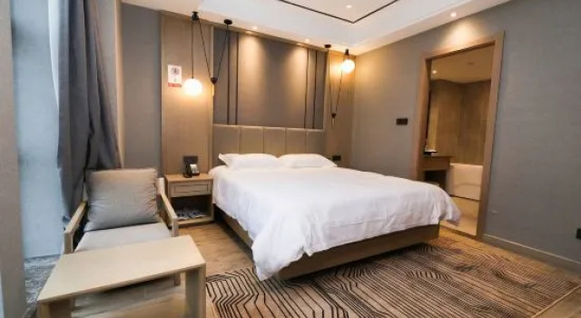 Люкс Deluxe Lvyue Luxury Hotel