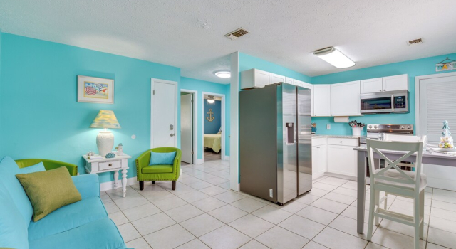 Walk to Beach & Rick Seltzer Park! PCB Getaway, Book Lejlighed Lower Grand Lagoon USA