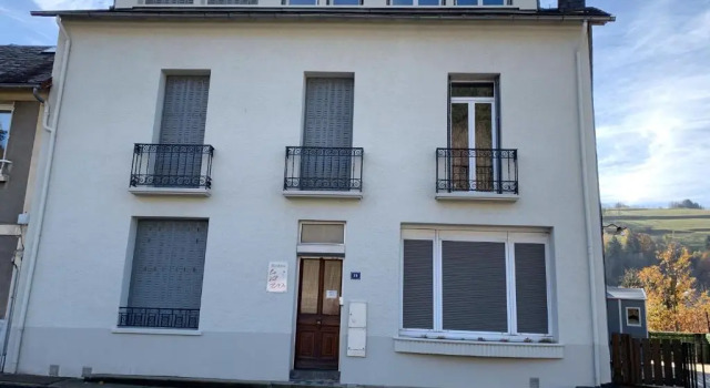 Appartement lumineux N°6 Le Val D'or - 4 personnes - 1 chambre avec petit balcon, Prenota Appartamento Hotel a Alvernia con parcheggio, Parcheggio