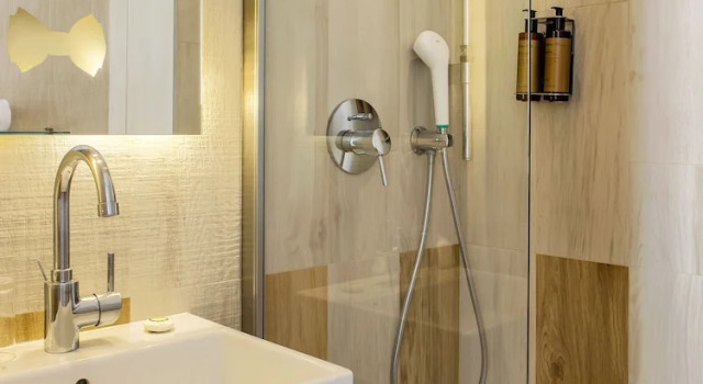 Трёхместный номер Comfort Hôtel Gaston