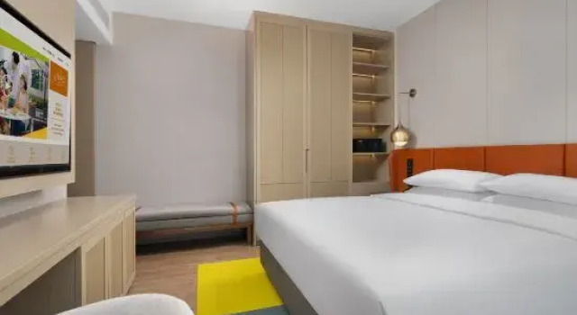Люкс c 1 комнатой Home2 Suites by Hilton Wuhan Optics Valley