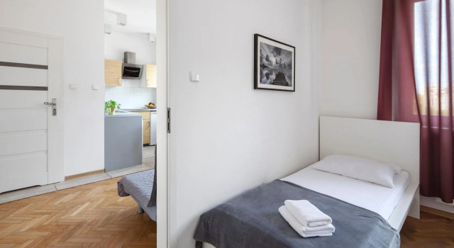 Sleepy3city Apartments 10 Lutego 23, Varaa Huoneisto Hotellit Pommeri pysäköinnillä, Pysäköinti