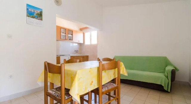 Апартаменты c 1 комнатой с балконом и с видом на море Apartments Kuzma