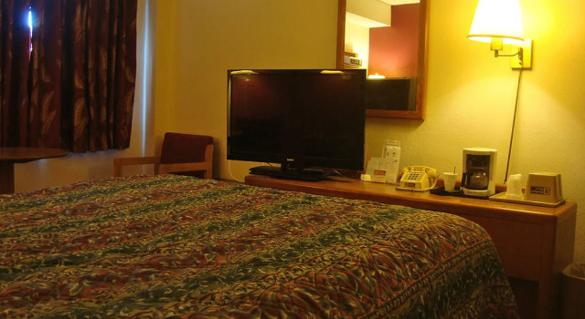 Budget Host Avon, Varaa Hotelli Hotellit Minnesota pysäköinnillä, Pysäköinti