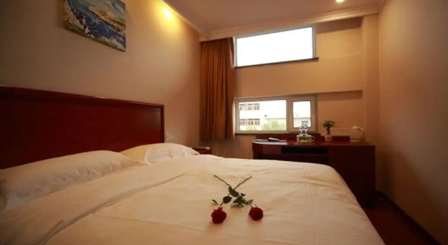 Thank Inn Hotel Shandong Yantai Longkou City East Bus Station, Забронировать Отель Отели Yantai Region с парковкой, Парковка