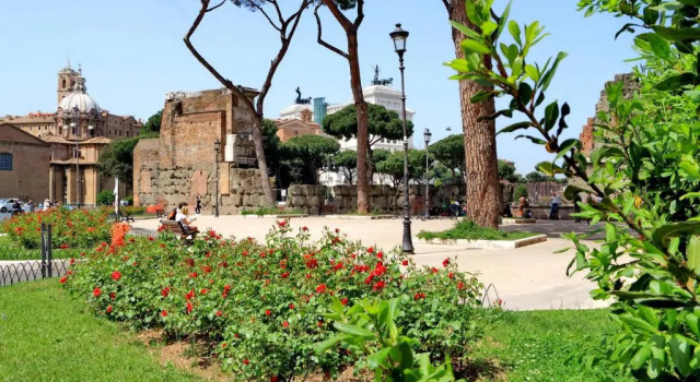 Апартаменты с 3 комнатами Cozy Apartment Fabia 300 mt from Colosseum