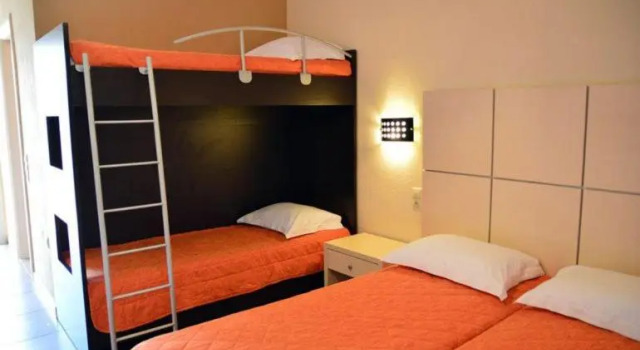 Четырёхместный номер Standard Alexander Inn