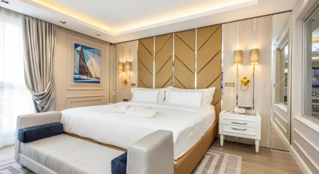 Люкс Presidential Ramada by Wyndham Sofia City Center