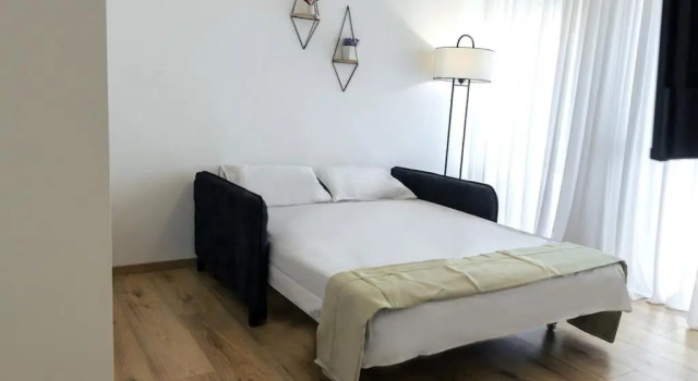 Cozy Studio In The Heart of City, Book Hotel  