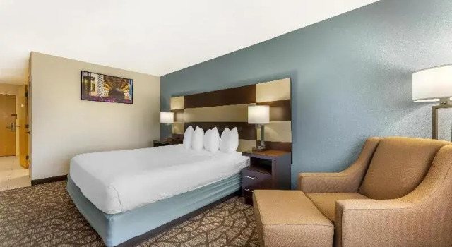 Номер Executive Best Western Joliet Inn & Suites