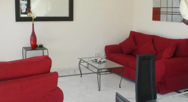 El Coral 1 bed, Забронировать Отель Отели Эстепона с парковкой, рядом с Палеонтологический музей, Парковка