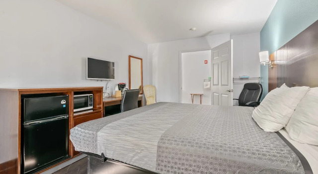 Standard Zimmer franklin inn
