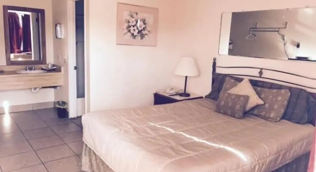 Stagecoach Motel