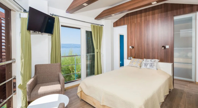 Villa Laurina, Rezerwuj Willa Stanići Split Region