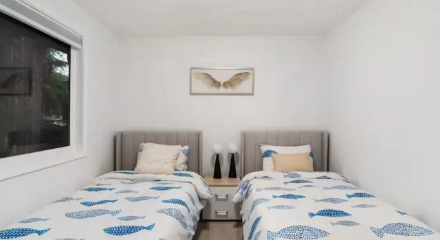 Comfortable Kirkland Home for Family & Remote Work, Забронировать Отель Киркленд штат Вашингтон