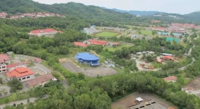 Borneo Holiday Homes @ 1Borneo Tower B Condominium