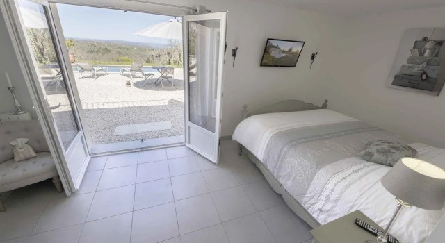 La Garenne, Buchen Sie Hotel Reilhaguet Languedoc-Roussillon