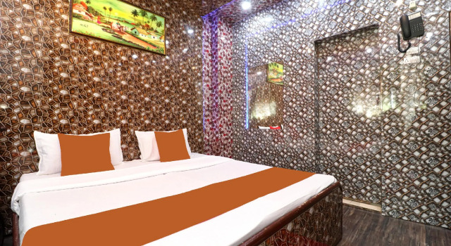 SPOT ON 29647 Hotel Heaven, Varaa Hotelli Ambala Haryana