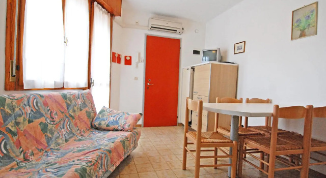 Moschettieri - One Bedroom No.2, Забронировать Отель Бибионе-Пинеда Венето, рядом с Долина Вальгранде