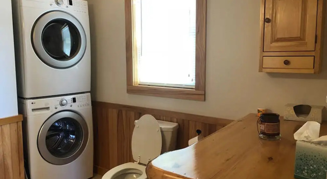 Dilly Lodge