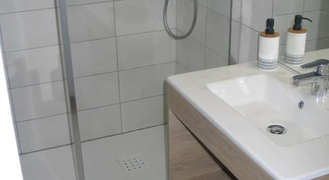 Двухместный номер Superior с балконом Hotel Maison Forge - Ex Hotel ASTORIA- Saint Etienne-Centre des Congrès