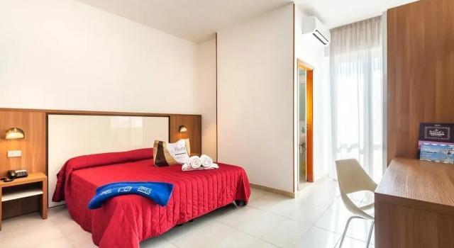 Hotel Foglieri, Забронировать Отель Отели Чезенатико 3 звезды, 3*