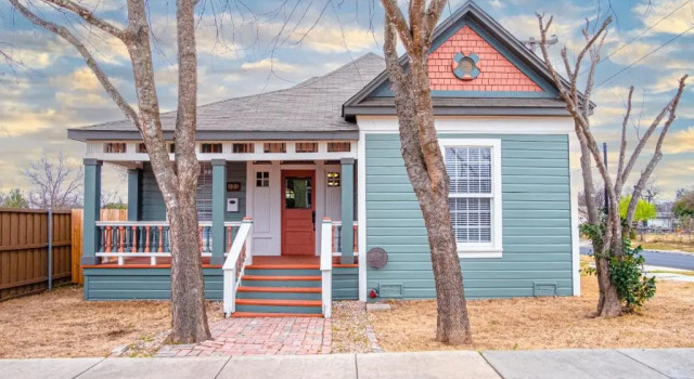 Коттедж Beautiful Craftmans  4BR/2,5BA Home Near Downtown
