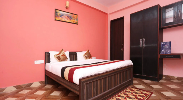 OYO 12220 Krishnavi INN