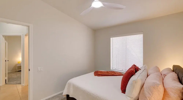 Коттедж Golf Course View! Dog-friendly Retreat in Glendale